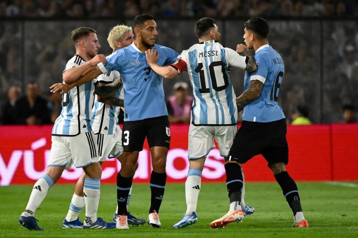 直播:阿根廷VS乌拉圭