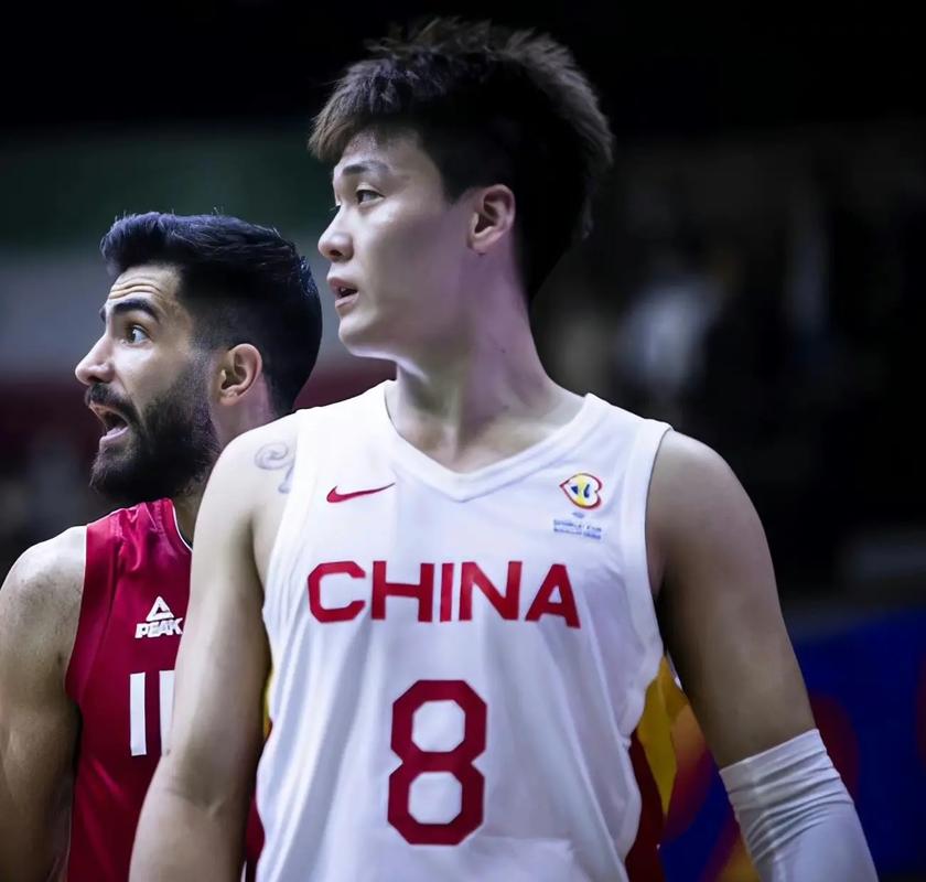 中国男篮vs伊朗男篮的相关图片