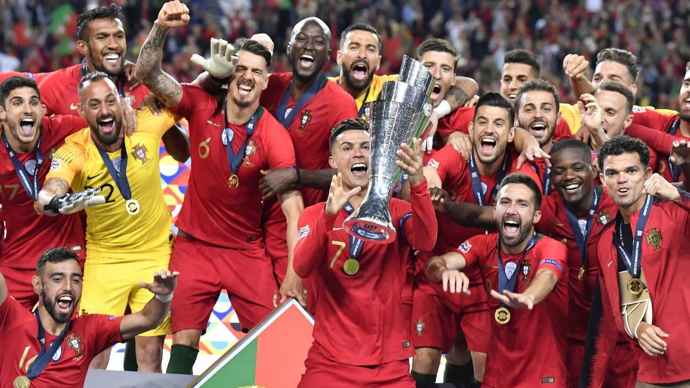 葡萄牙夺冠的相关图片