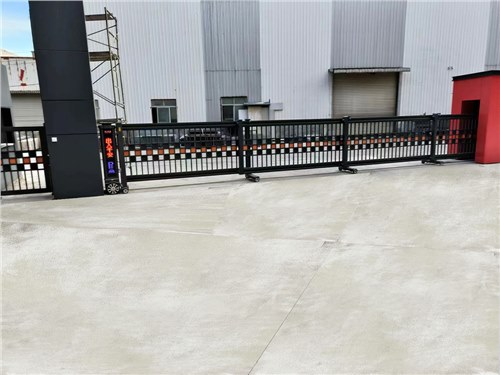 段滑門2401＋通道小門福建南（nán）安某公（gōng）司