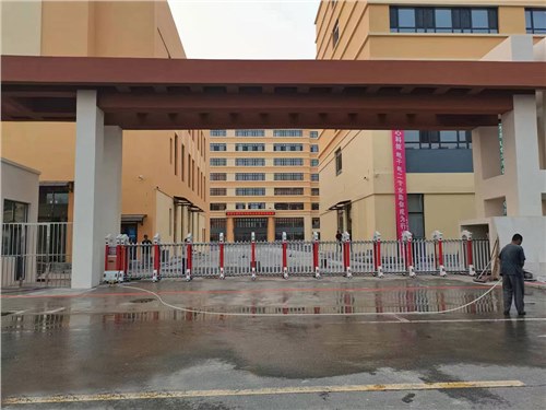 19米長魚躍龍門4號（hào）哈爾濱華浦技（jì）工學校